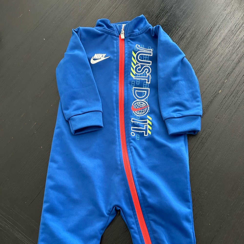 Baby Nike: 9 months: 1 piece jumpsuit